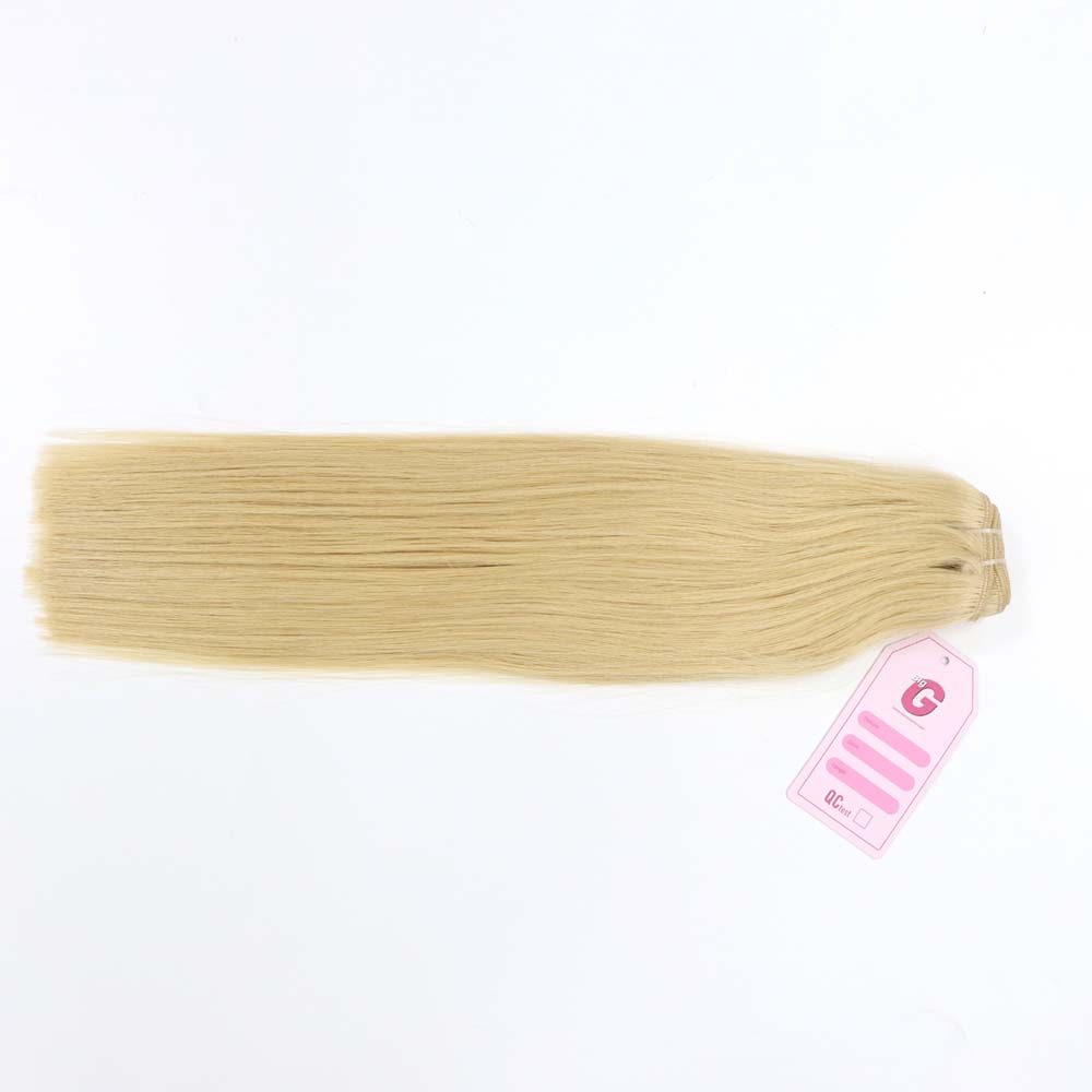 Weft 24 inch Sandy Brown La3 Hair Extensions (1)