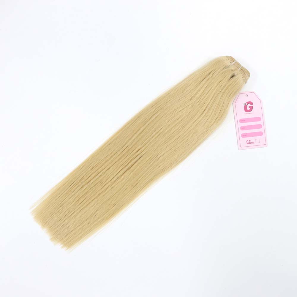 Weft 24 inch Sandy Brown La3 Hair Extensions (2)