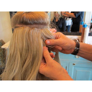 How to Rock Clip-In Extensions for a Glamorous Look (9)